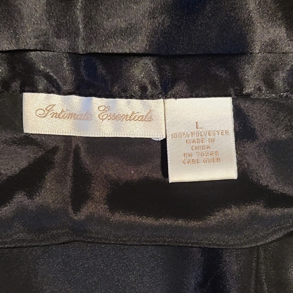 Intimate Essentials Pajama Set Size L - Picture 8 of 9